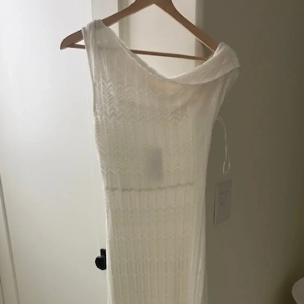 Eadie Off Shoulder Maxi Dress Kookai *PLEASE NOTE SIZE_US4-AU8* - Picture 2 of 5